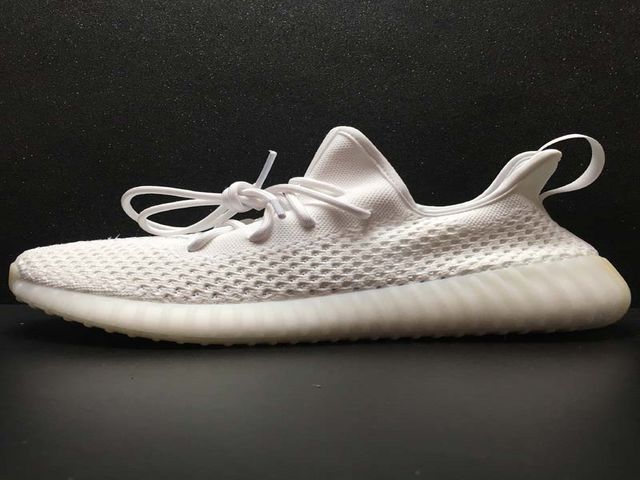 Zapatillas adidas modelo yeezy 350 v2
