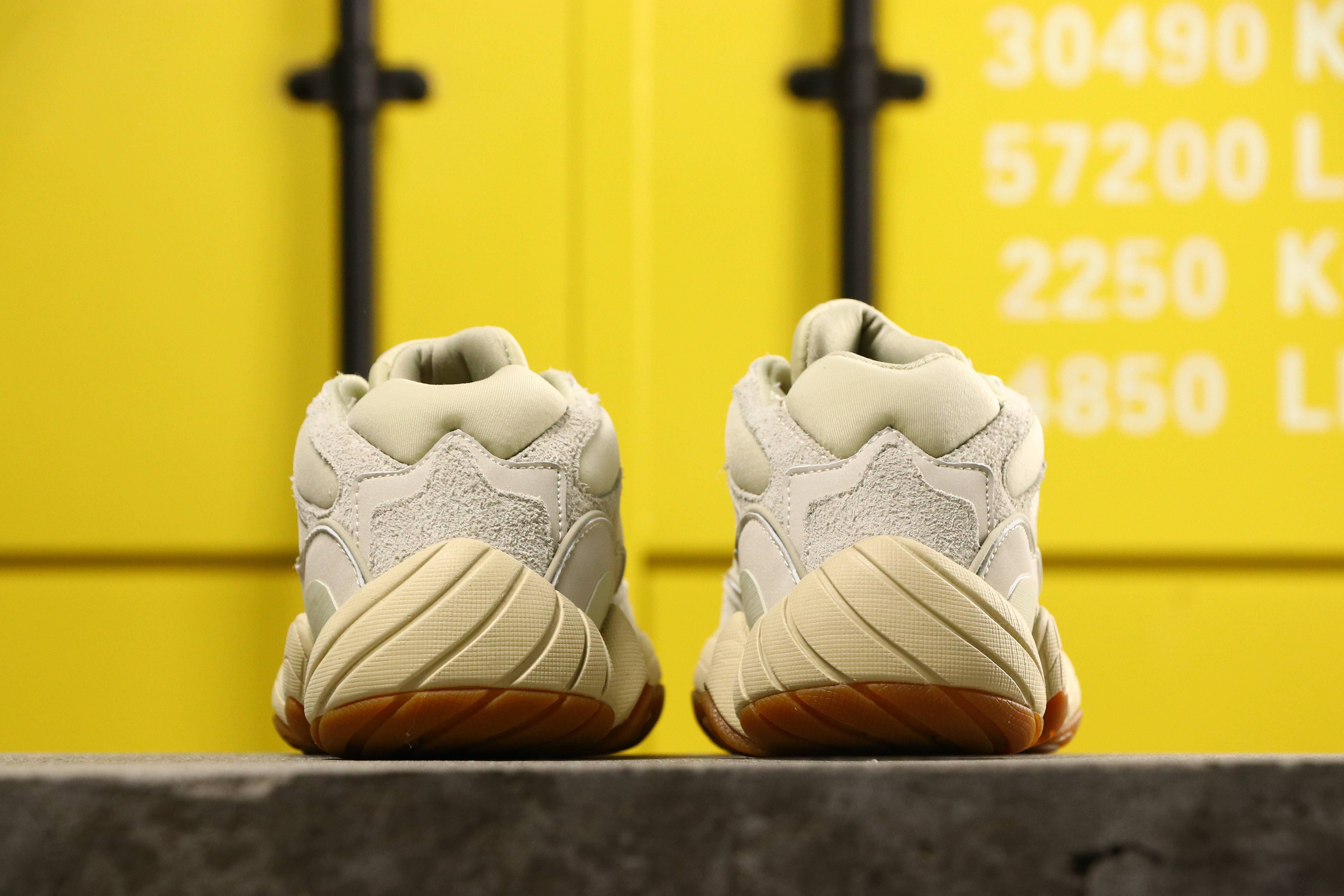 adidas yeezy 500