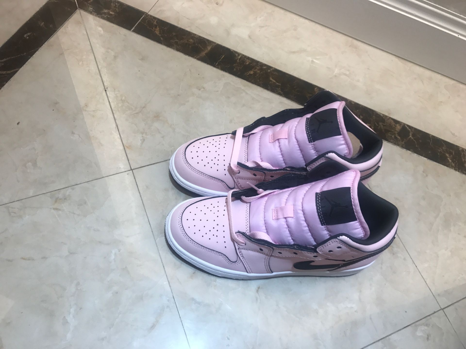 jordan air jordan 1 retro mid