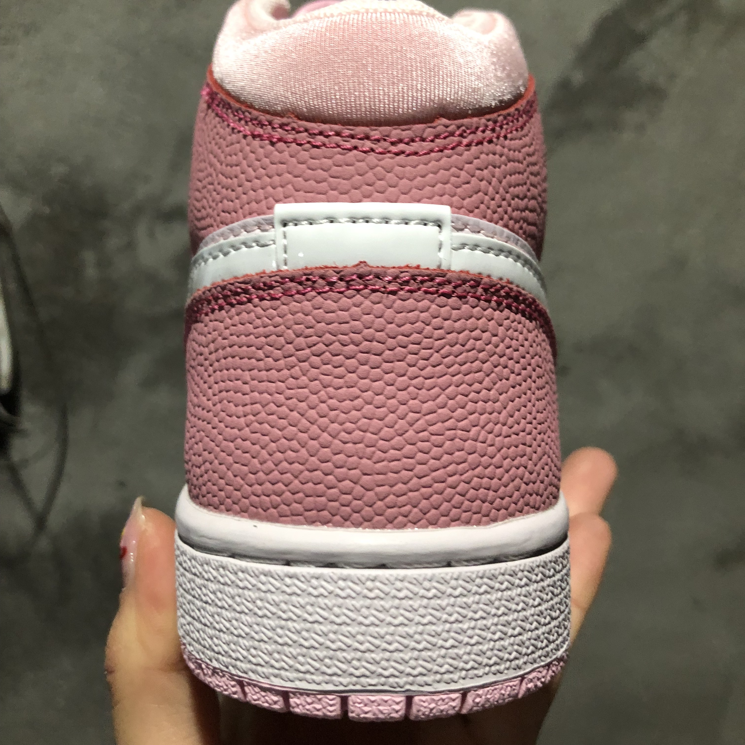 jordan air jordan 1 retro mid