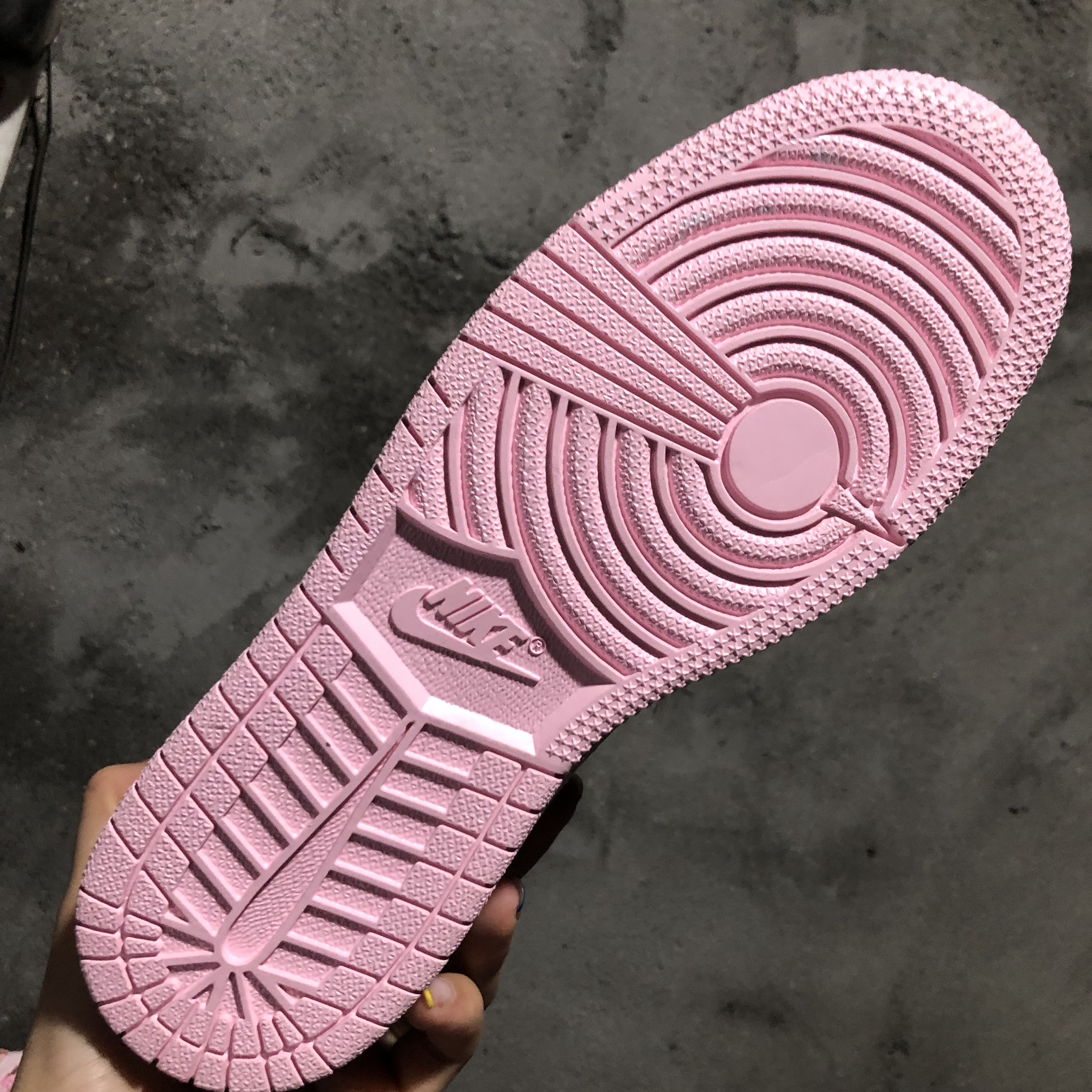 jordan air jordan 1 retro mid