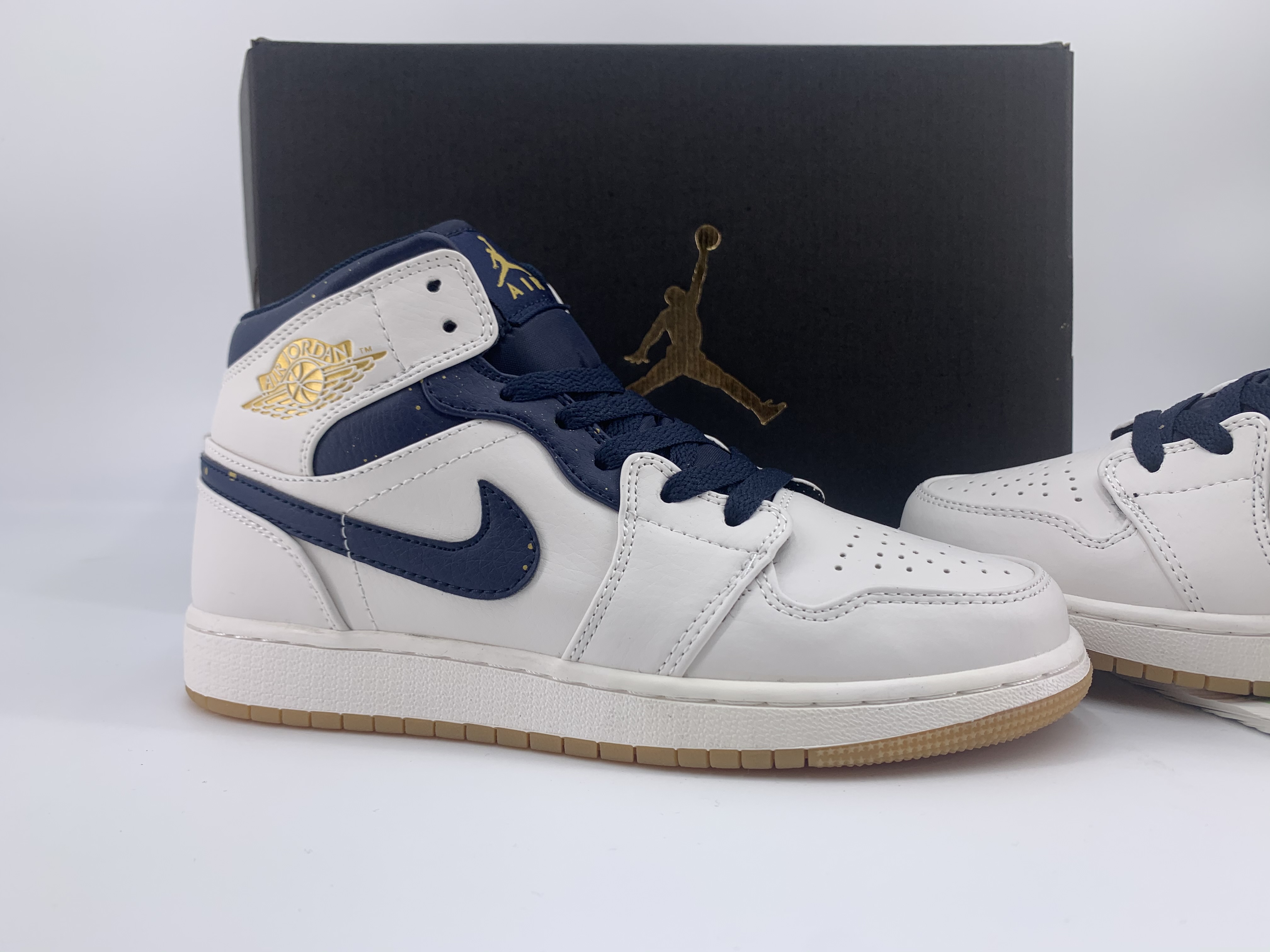 jordan air jordan 1 retro mid