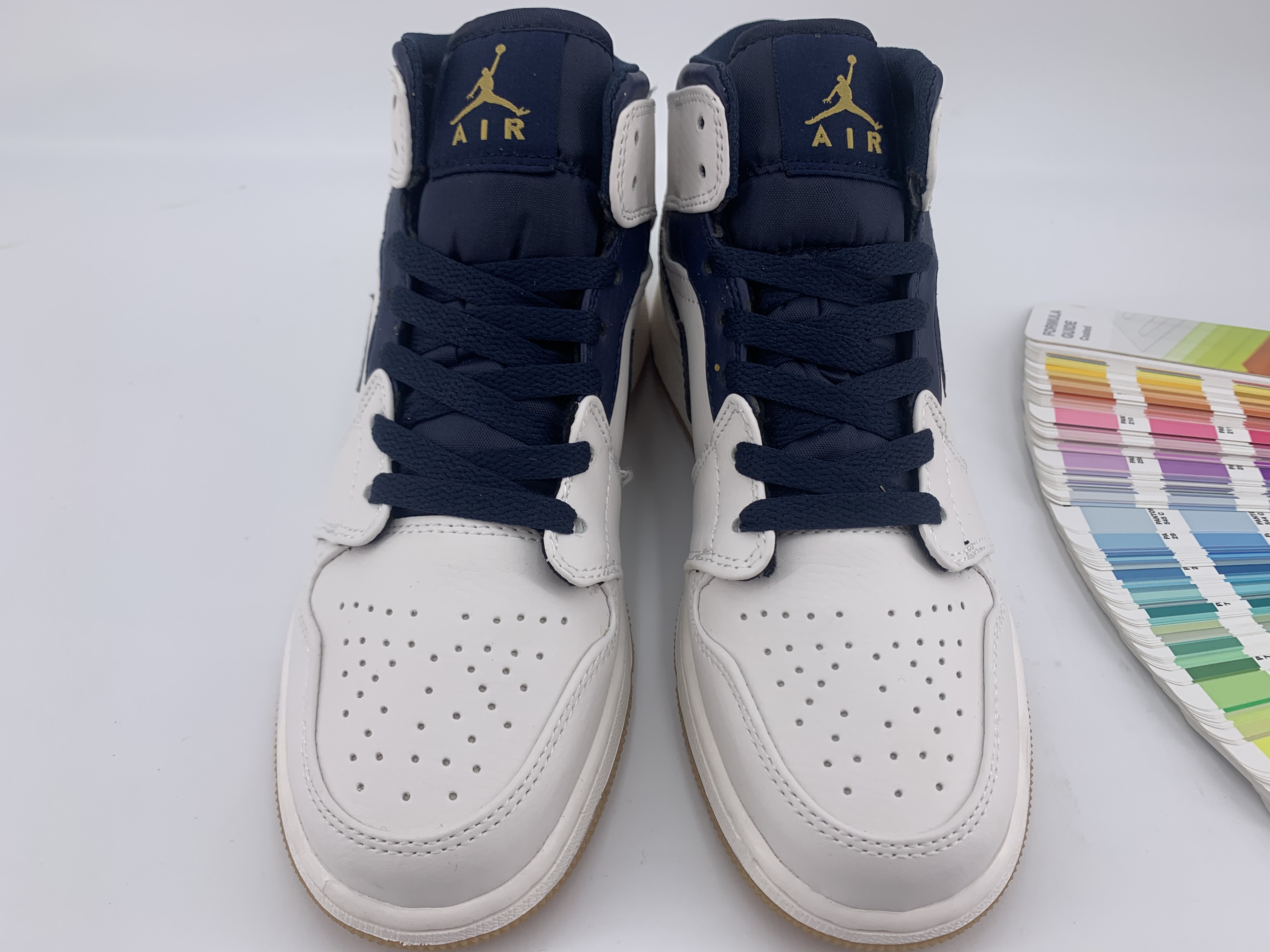 jordan air jordan 1 retro mid