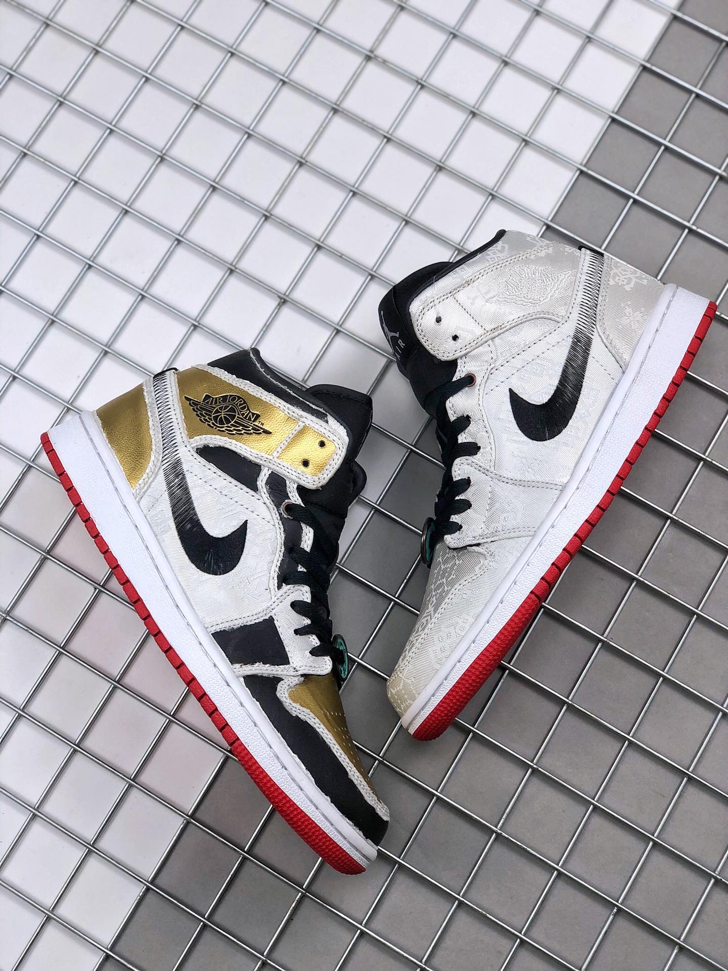 jordan air jordan 1 retro mid