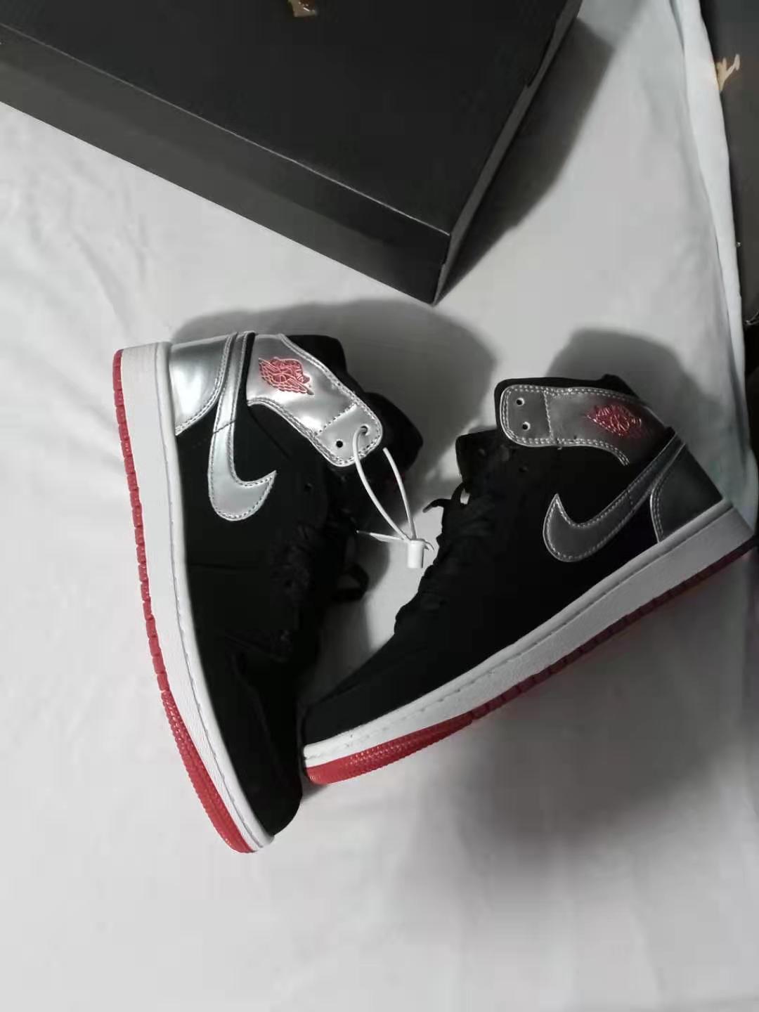 jordan air jordan 1 retro mid