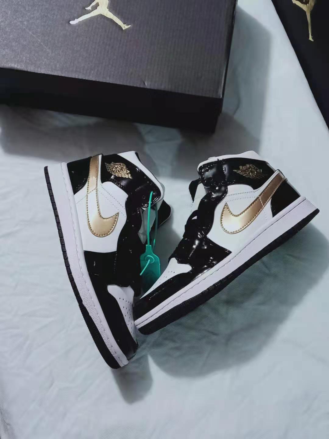 jordan air jordan 1 retro mid