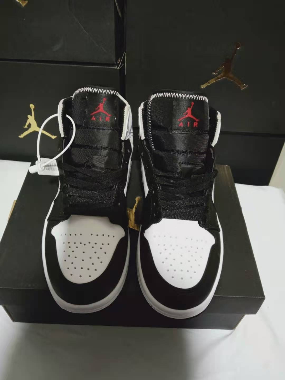 jordan air jordan 1 retro mid