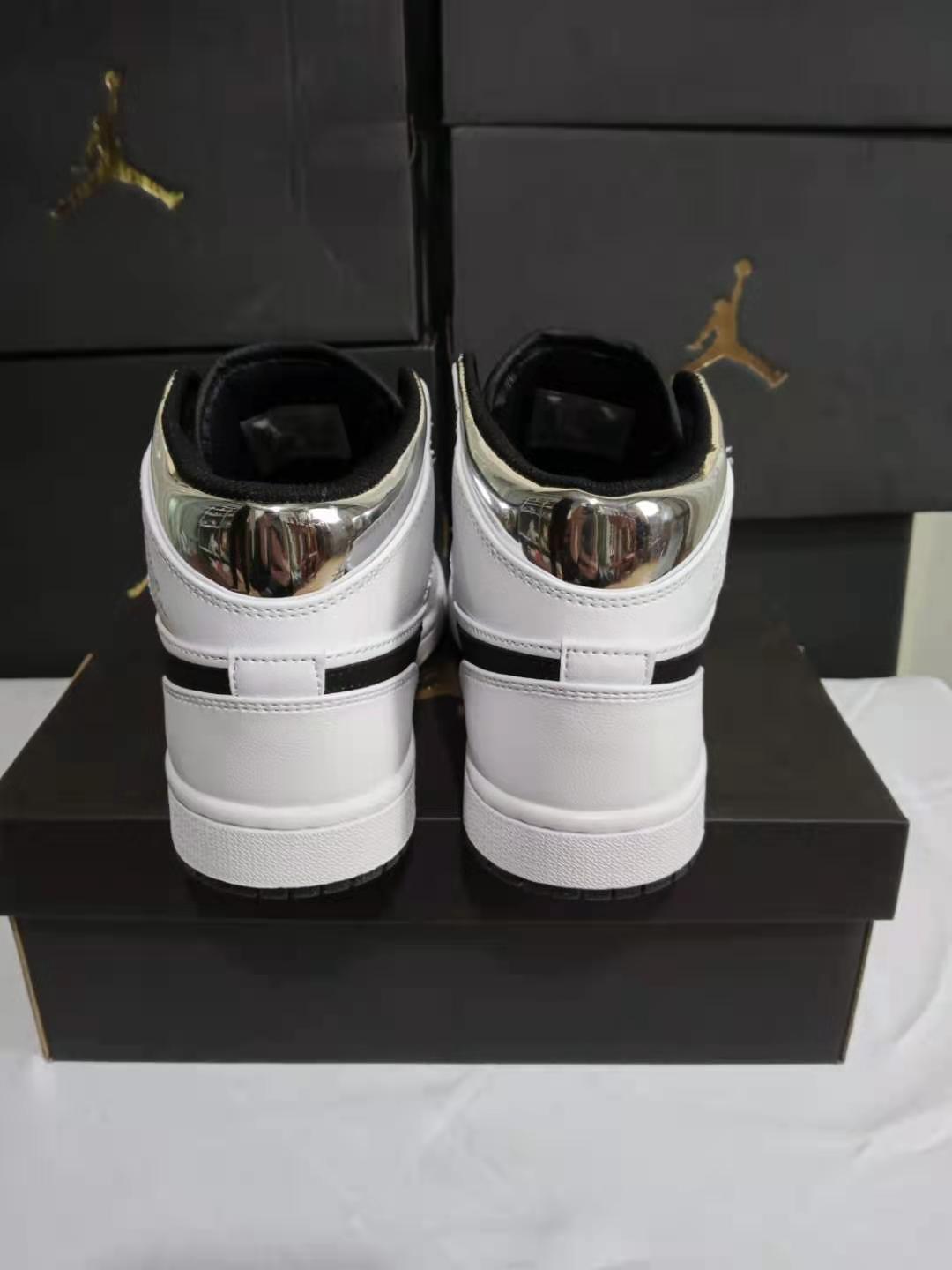 jordan air jordan 1 retro mid