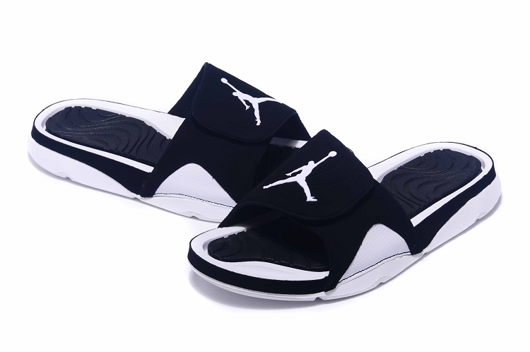 Zapatillas jordan modelo sandalia