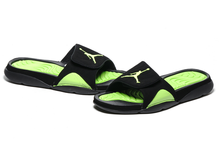 Zapatillas jordan modelo sandalia