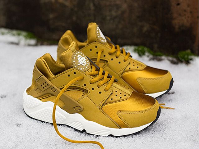Zapatillas nike modelo air huarache 1