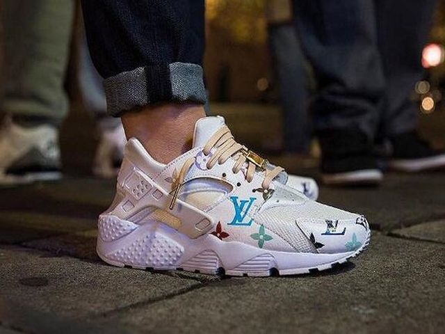 Zapatillas nike modelo air huarache 1