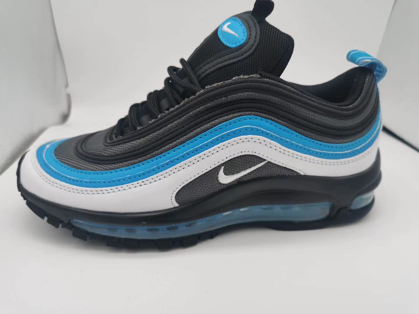 Zapatillas nike modelo air max 97