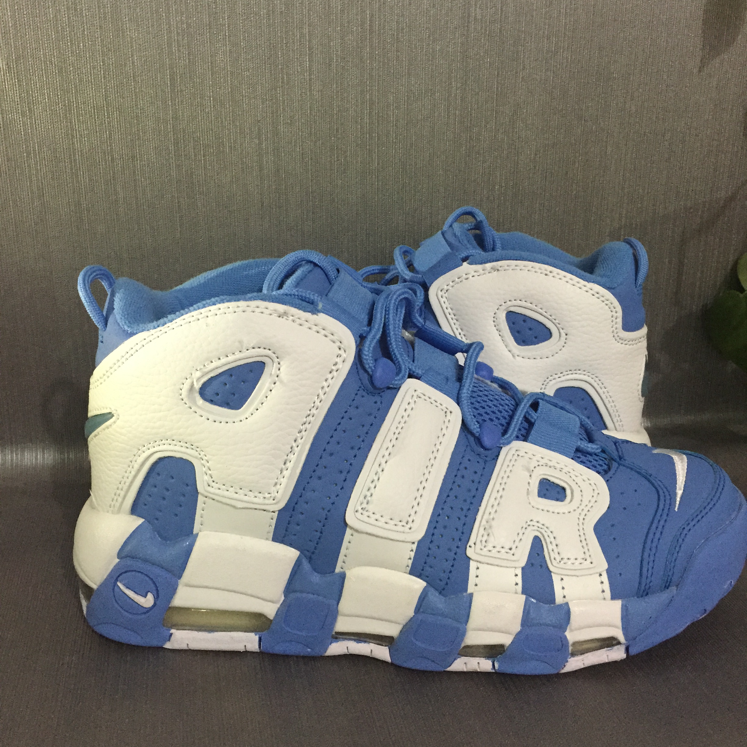 nike air more uptempo