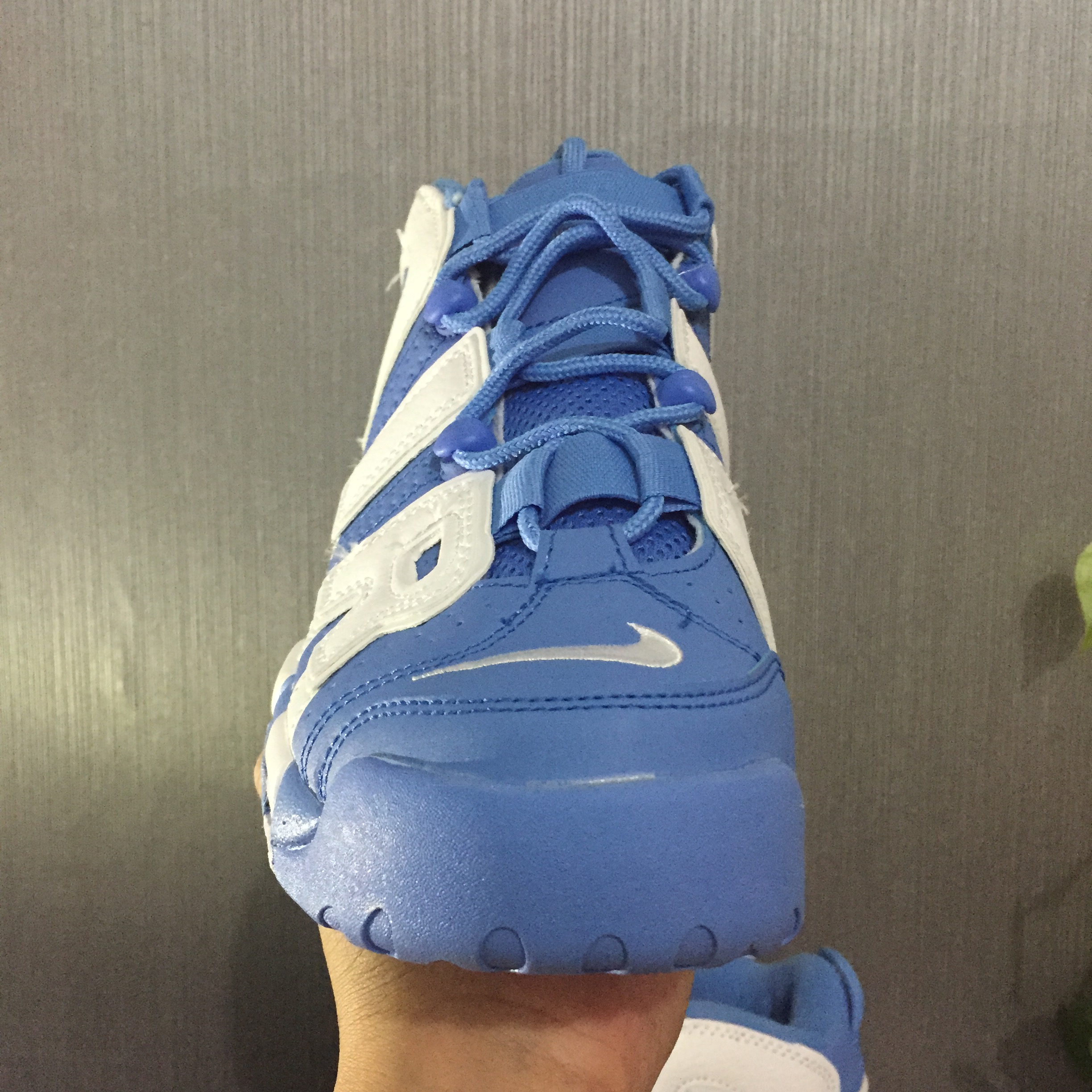 nike air more uptempo