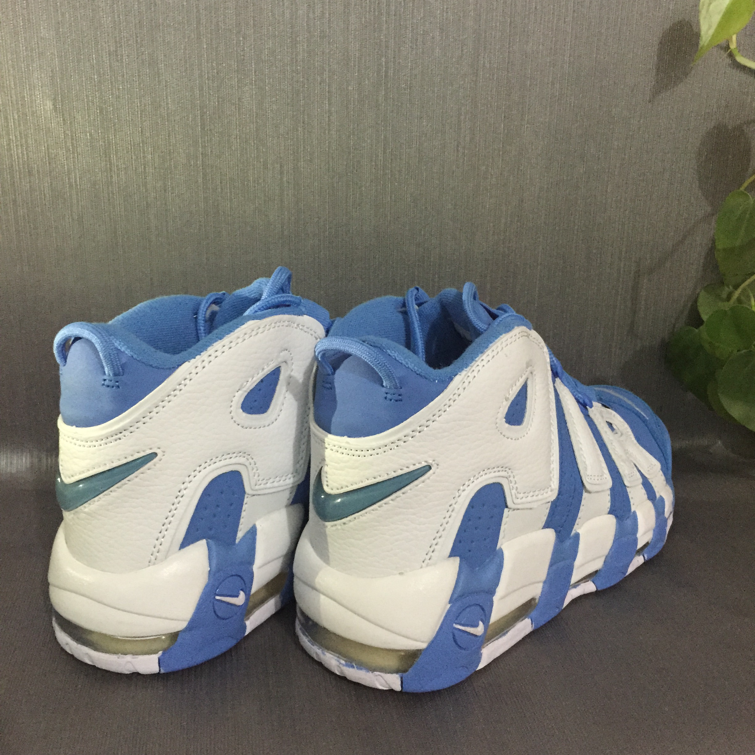 nike air more uptempo