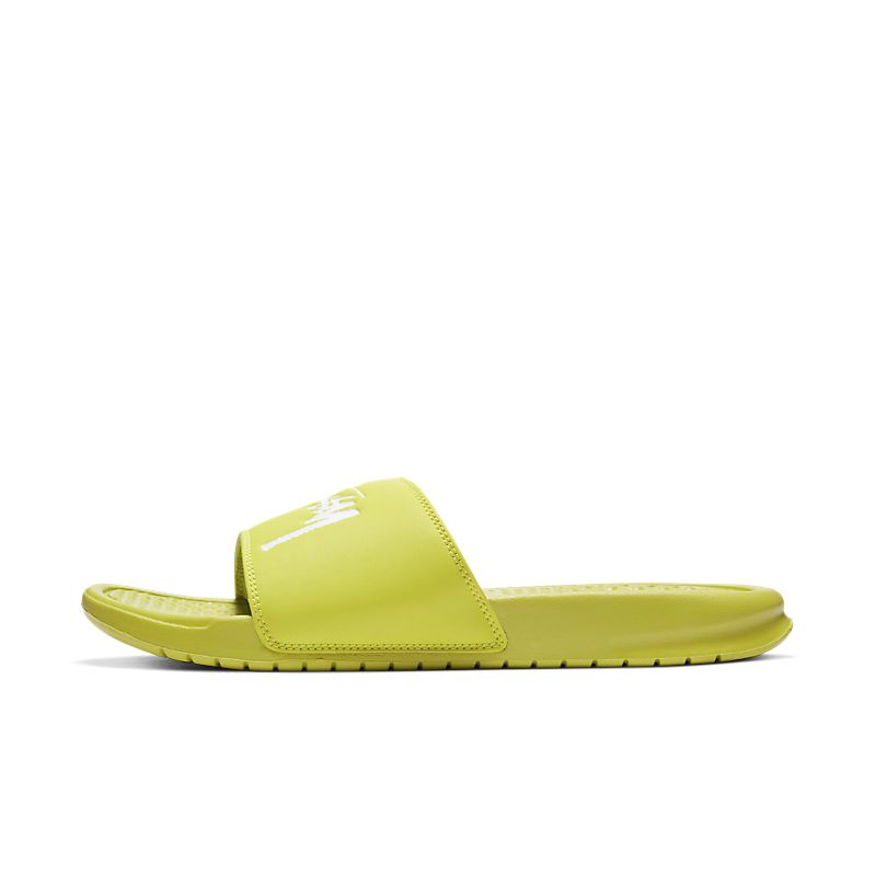 Zapatillas nike modelo sandalia