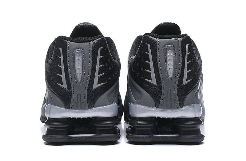 nike shox r4