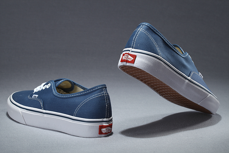 Zapatillas vans modelo authentic