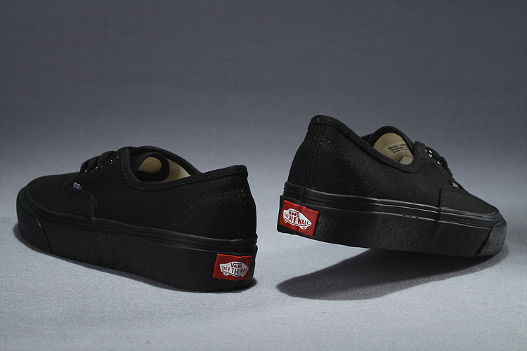 Zapatillas vans modelo authentic